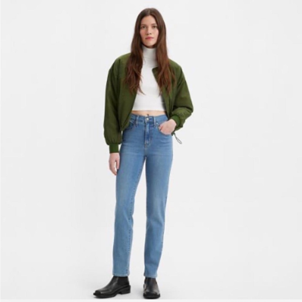 NWT Levi’s 724 high rise straight